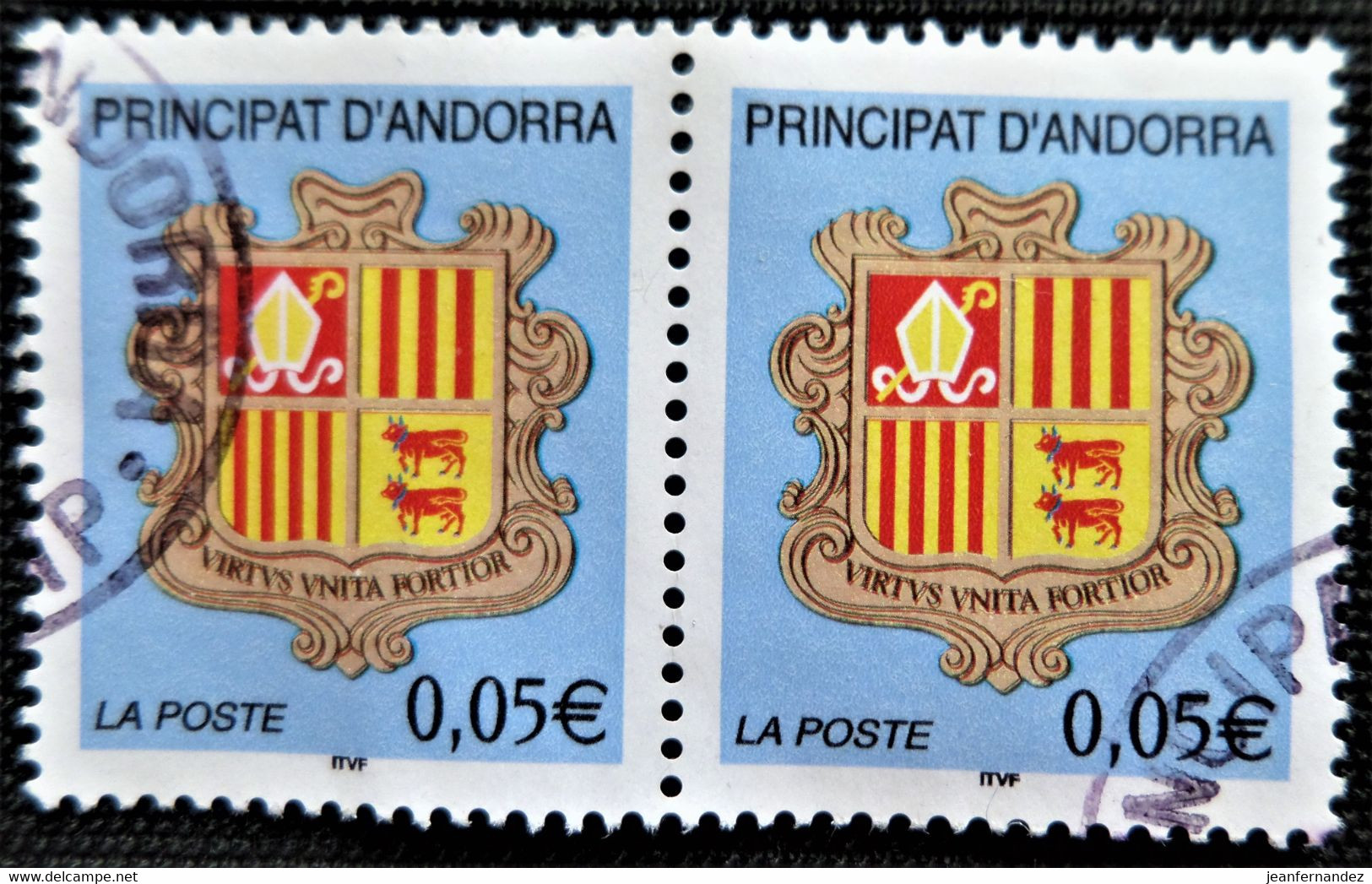 Timbre De Andorre Française 2002 Coat Of Arms   Edifil N° 557 - Used Stamps