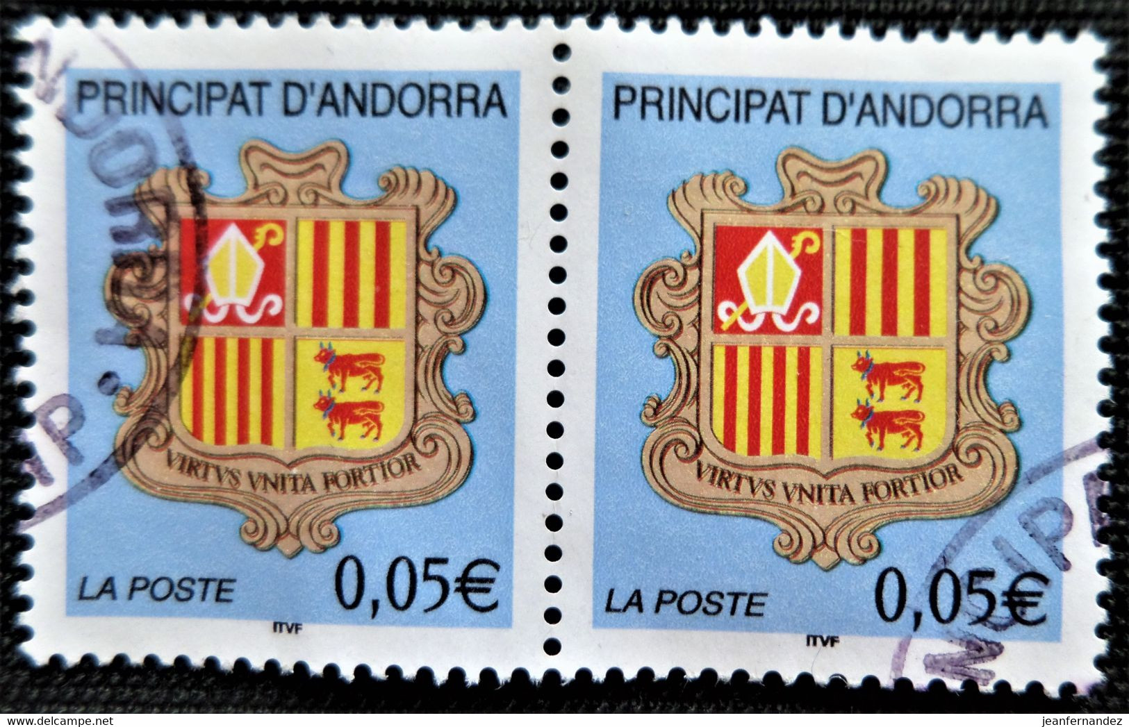 Timbre De Andorre Française 2002 Coat Of Arms   Edifil N° 557 - Usados
