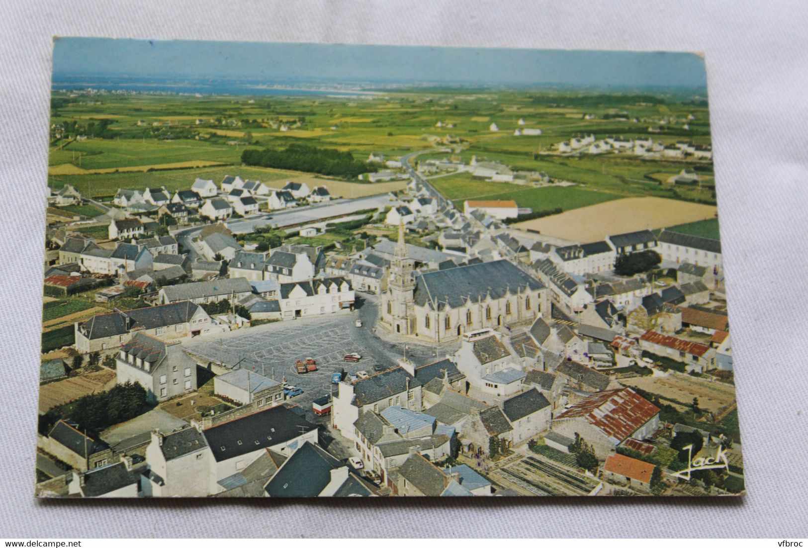 Cpm 1973, Cléder, La Place De L'église, Finistère 29 - Cléder