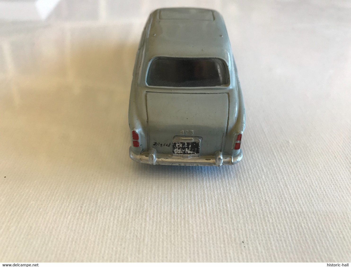 DINKY TOYS - 24B - Peugeot 403 Berline - Vitrée - Dinky