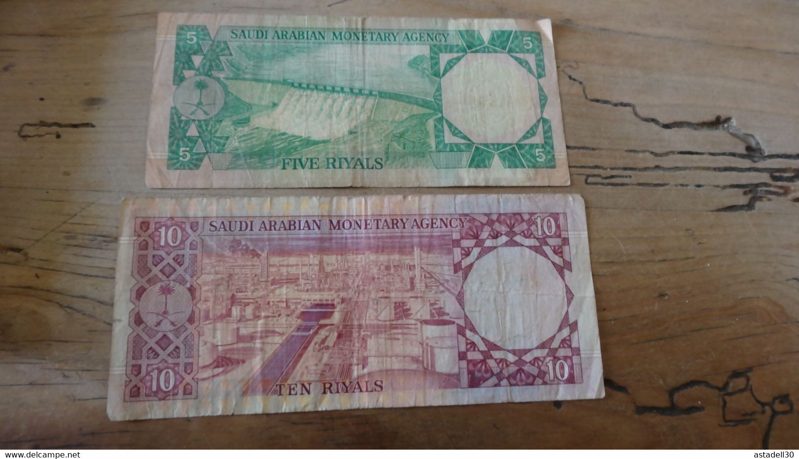 ARABIE SEOUDITE : Deux Billets De 5 Et 10 Riyals  ................ R...... CL-7-9 - Saudi Arabia