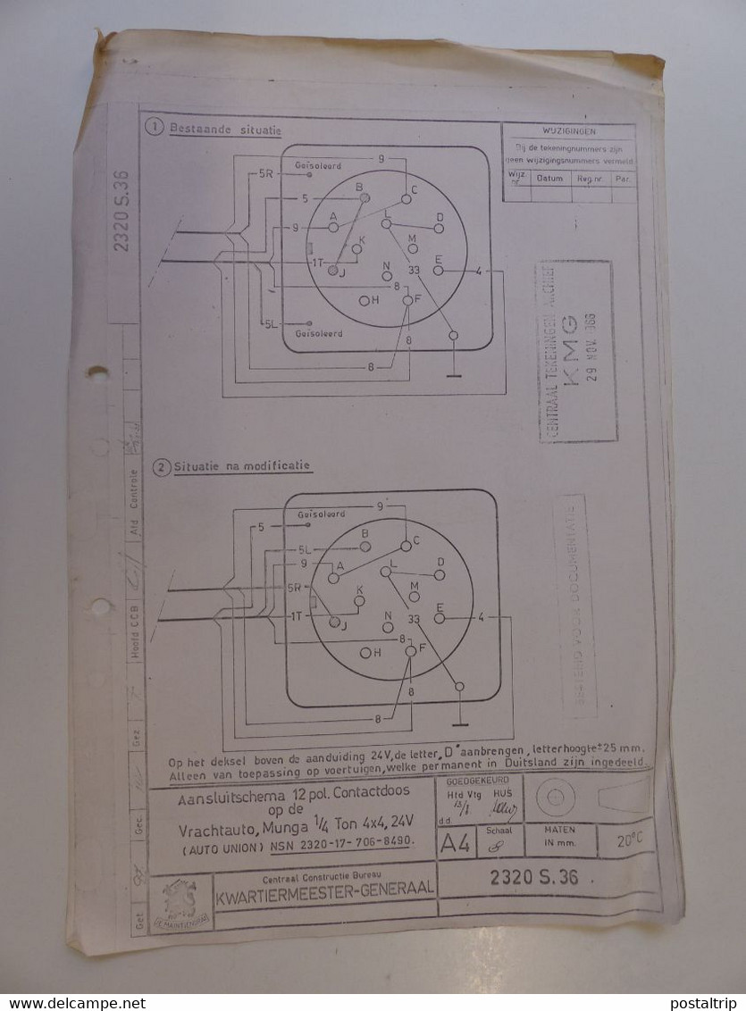 HUEGE LOT (+-35 PRINTS) lot technical drawings of military vehicles and electric circuits, including 'Fahrschulpanzer'