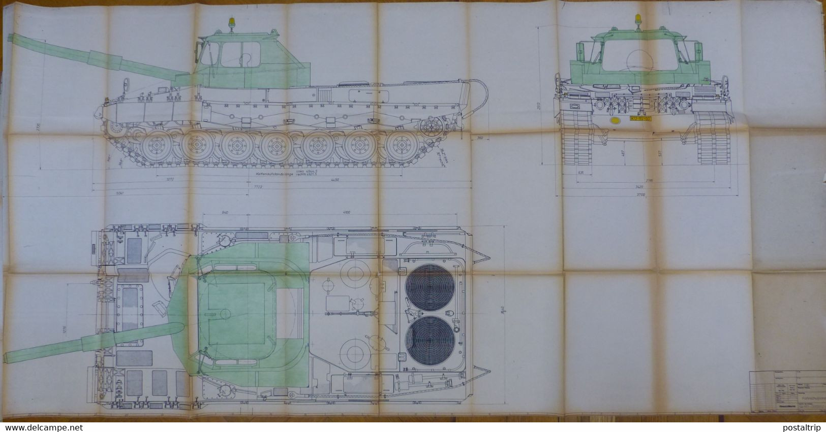 HUEGE LOT (+-35 PRINTS) lot technical drawings of military vehicles and electric circuits, including 'Fahrschulpanzer'