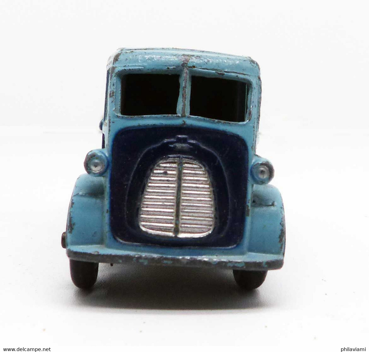 Dinky Toys (Meccano) Ref 465 (1957)  Morris 10 Cwt Capstan Cigarettes - Dinky