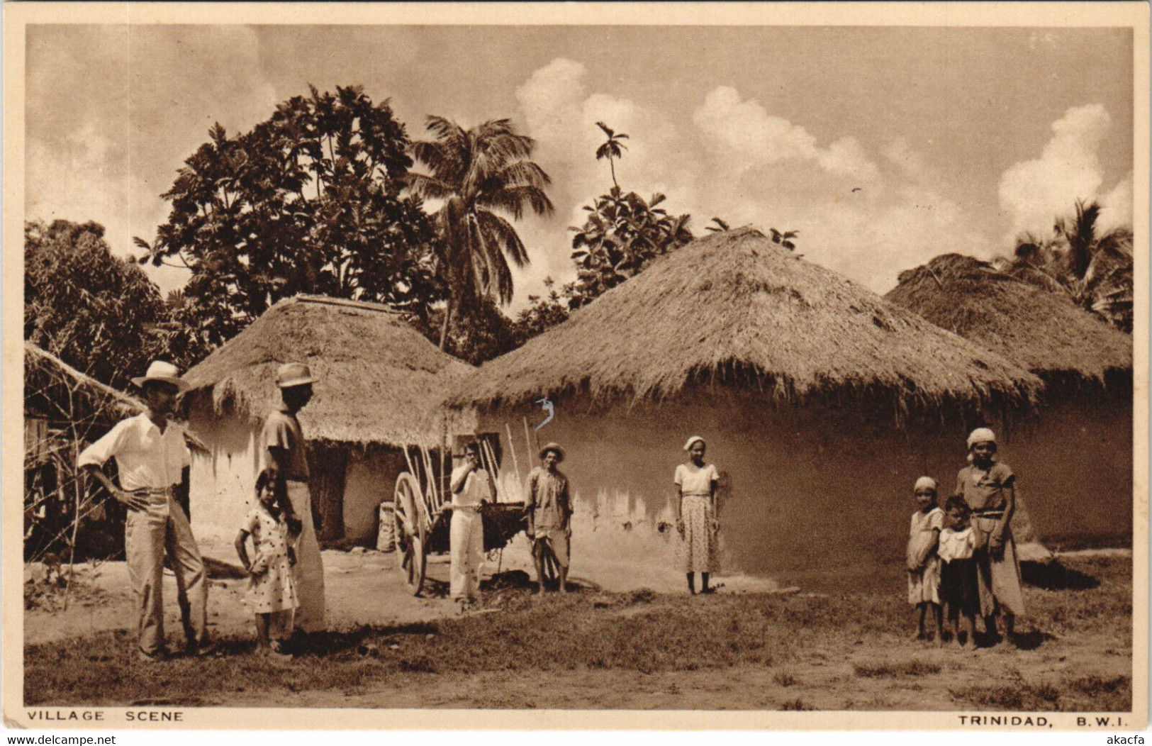 PC TRINIDAD, VILLAGE SCENE, Vintage Postcard (b44161) - Trinidad