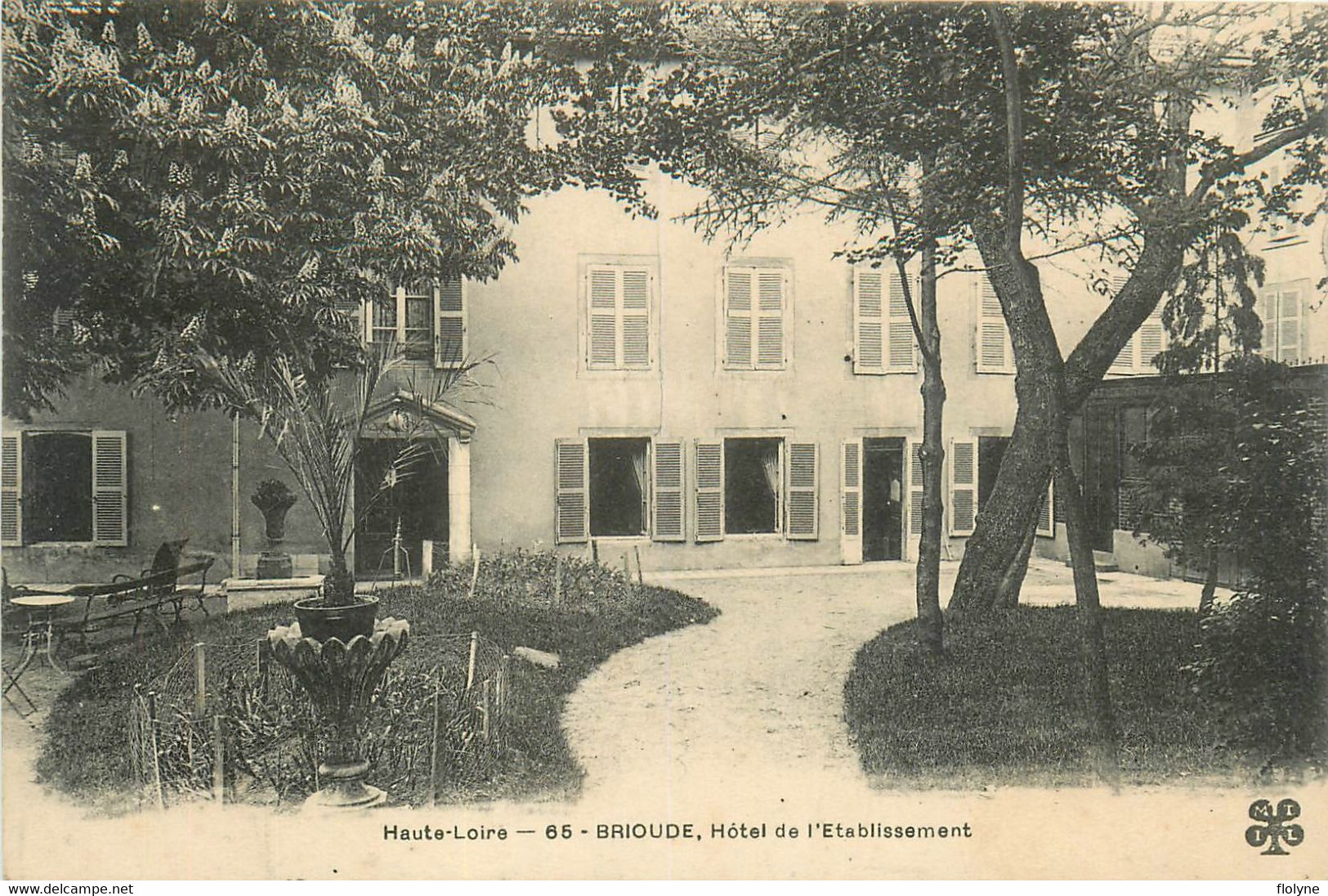 Brioude - Hôtel De L'établissement - Le Parc - Brioude