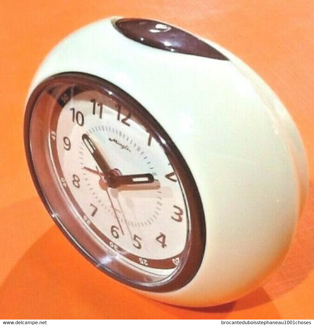 Réveil à Quartz En Plastique De Marque Mingli Forme Ovale.... - Alarm Clocks