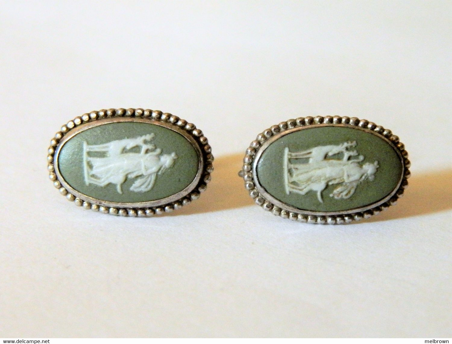 WEDGWOOD And Silver Vintage Green Diana And Stag Screw Clip Earrings - Wedgwood