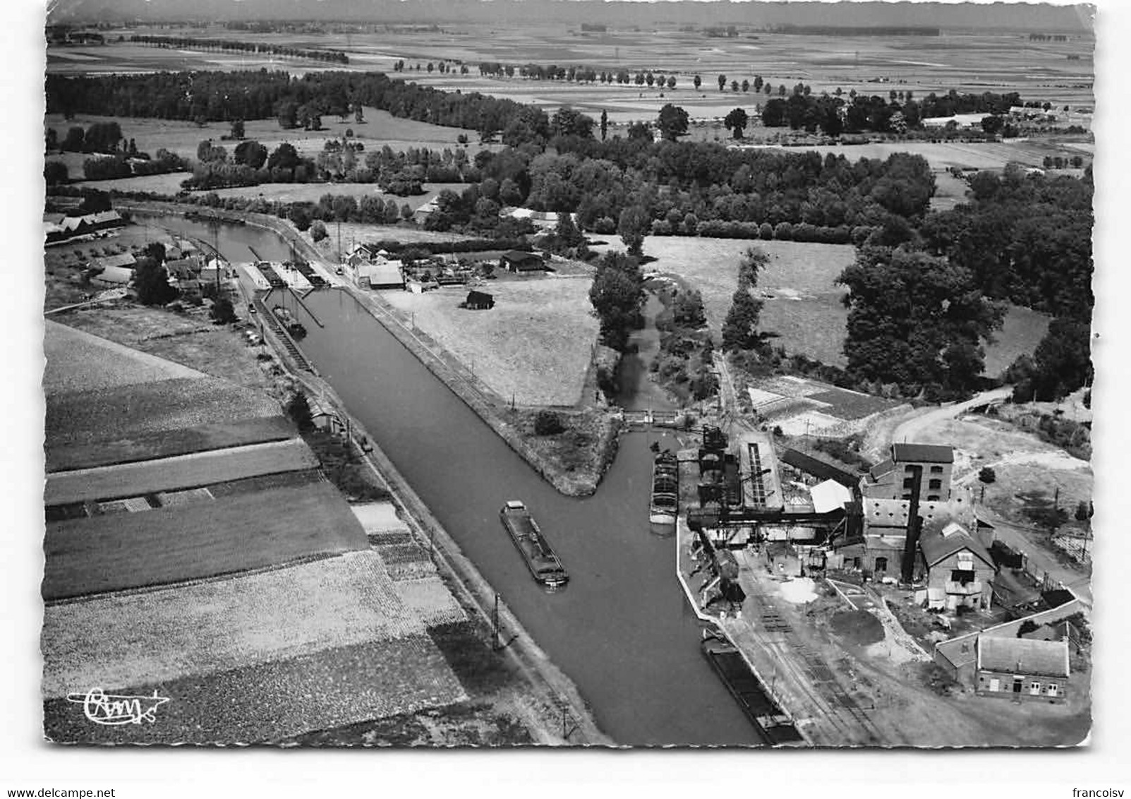 Iwuy La Raperie Et Le Canal. Vue Aerienne Cim.  Peniches Batellerie Ecluses - Andere & Zonder Classificatie