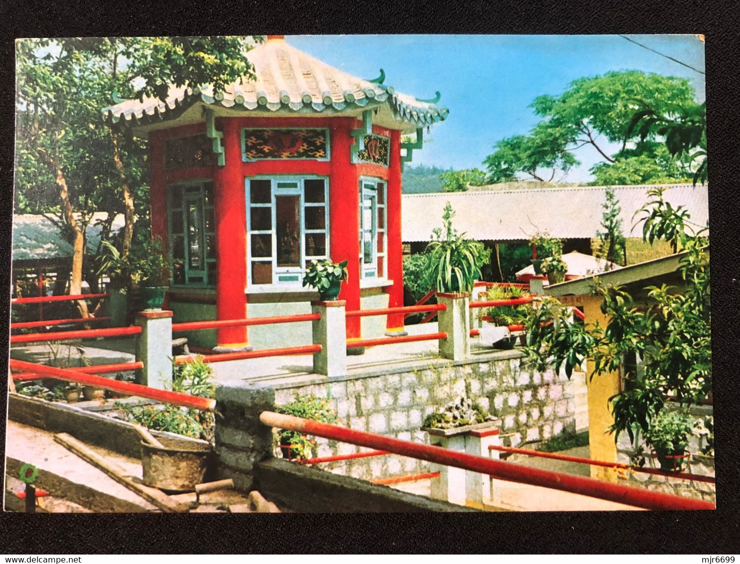 MACAU 70'S A GARDEN VIEW INSIDE A TEMPLE #1106 - Macau