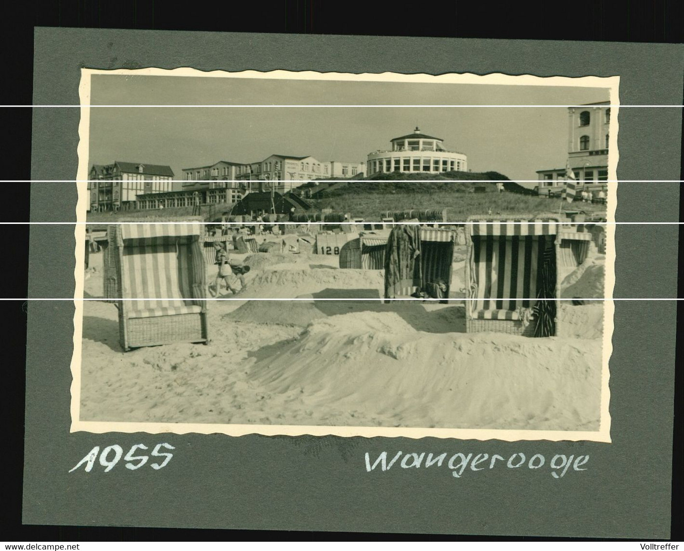 Orig. Foto 1955, Ortspartie Wangerooge, Blick Vom Strand Auf Die Strandpromenade - Wangerooge