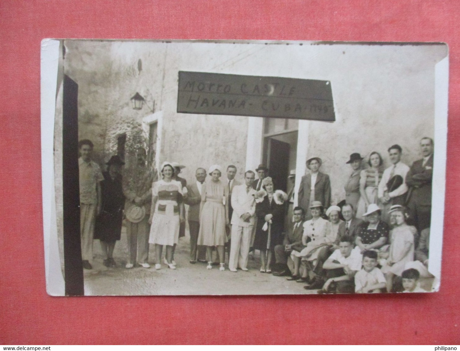 Blank Back Photo.   Tourist Group. Morro Castle Havana Cuba.       Ref 5771 - Cuba