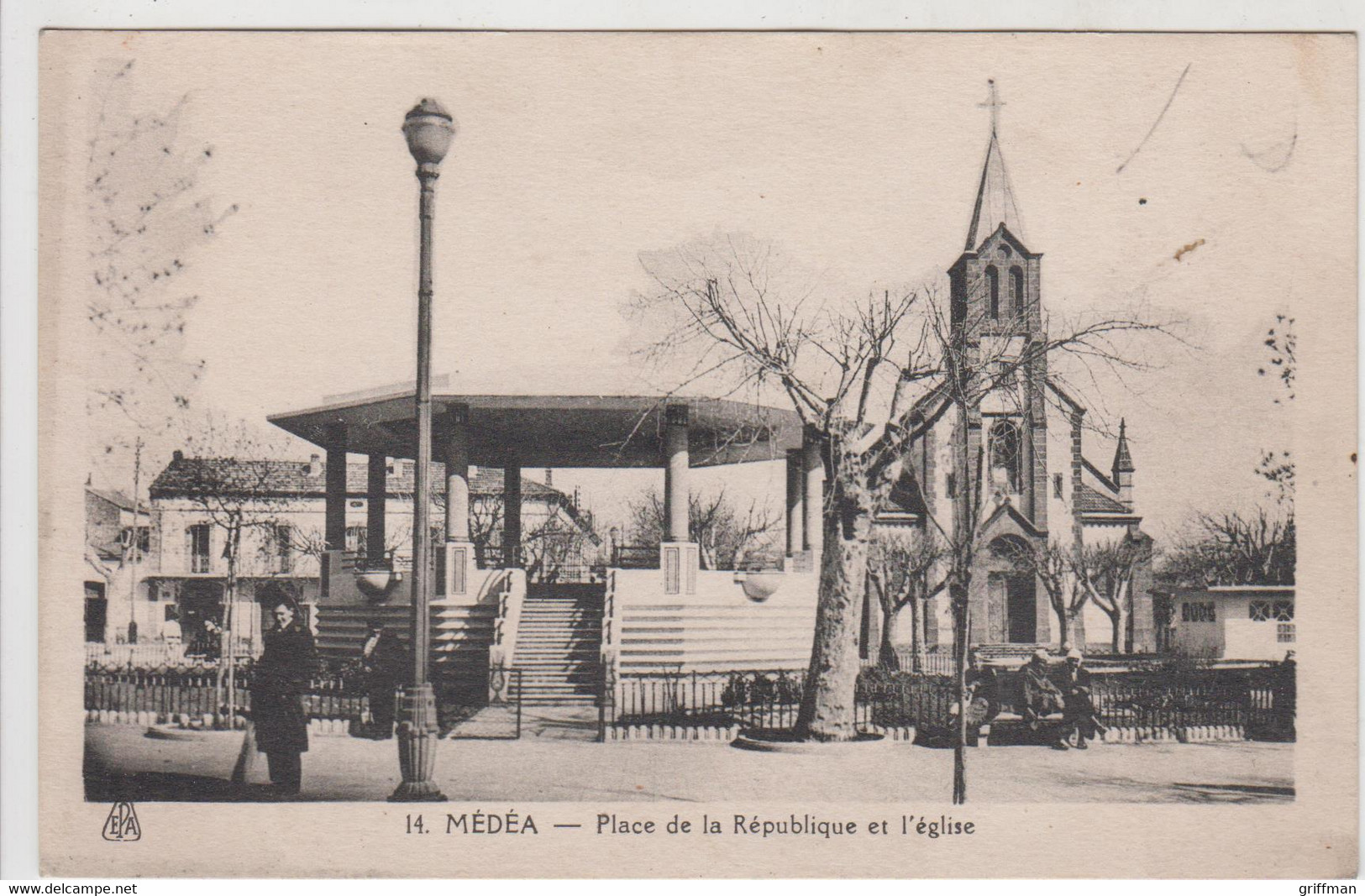 MEDEA PLACE DE LA REPUBLIQUE ET L'EGLISE 1941 TBE - Medea