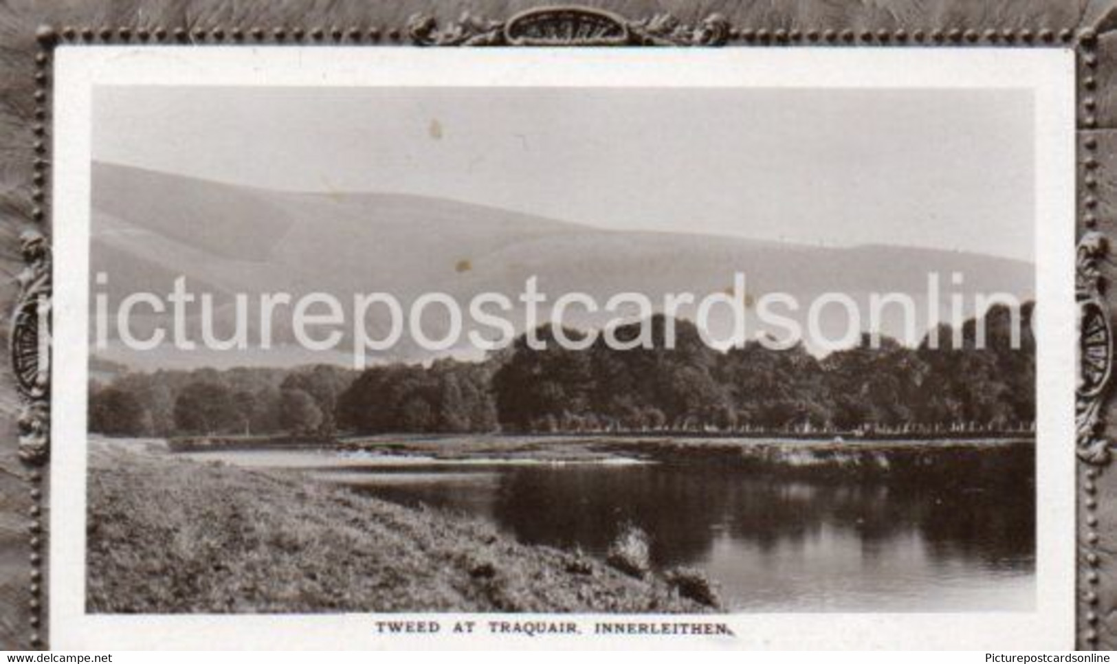 INNERLEITHEN TWEED AT TRAQUAIR OLD R/P POSTCARD SCOTLAND - Peeblesshire