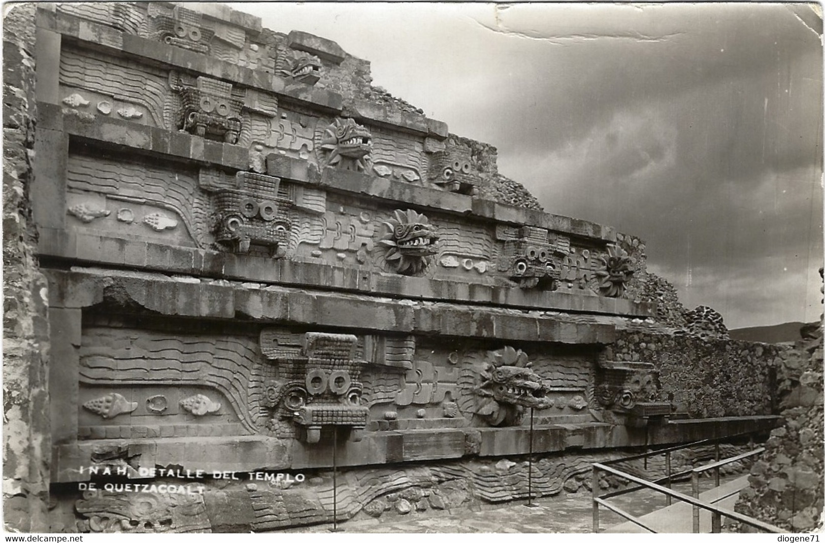 Mexico Inah Detalle Del Templo De Quetzacoalt - México