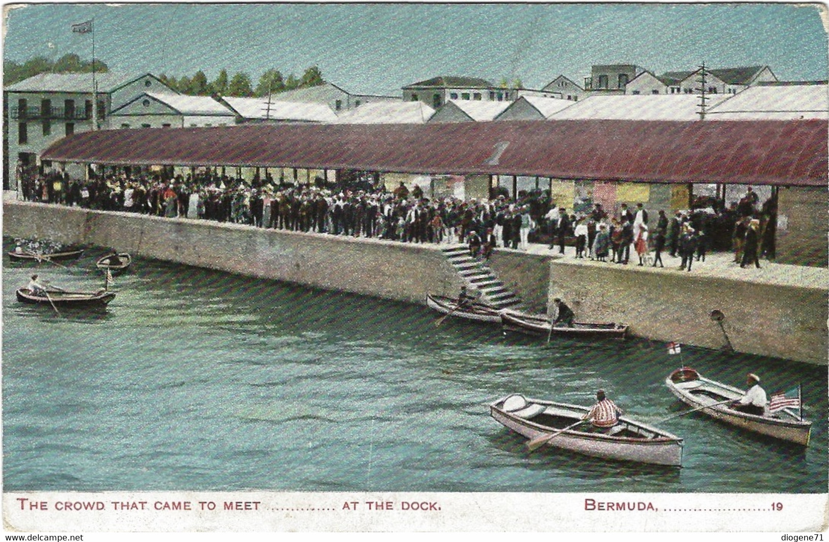 The Crowd That Came To Meet At The Dock Bermuda - Bermudes
