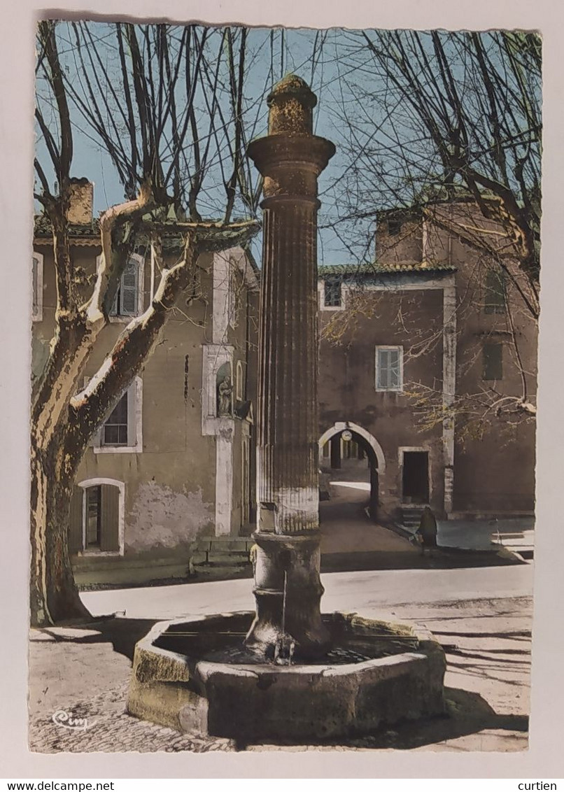 MAZAN . 84 . La Fontaine Du Portail Du Mormoiron . 1964 - Mazan