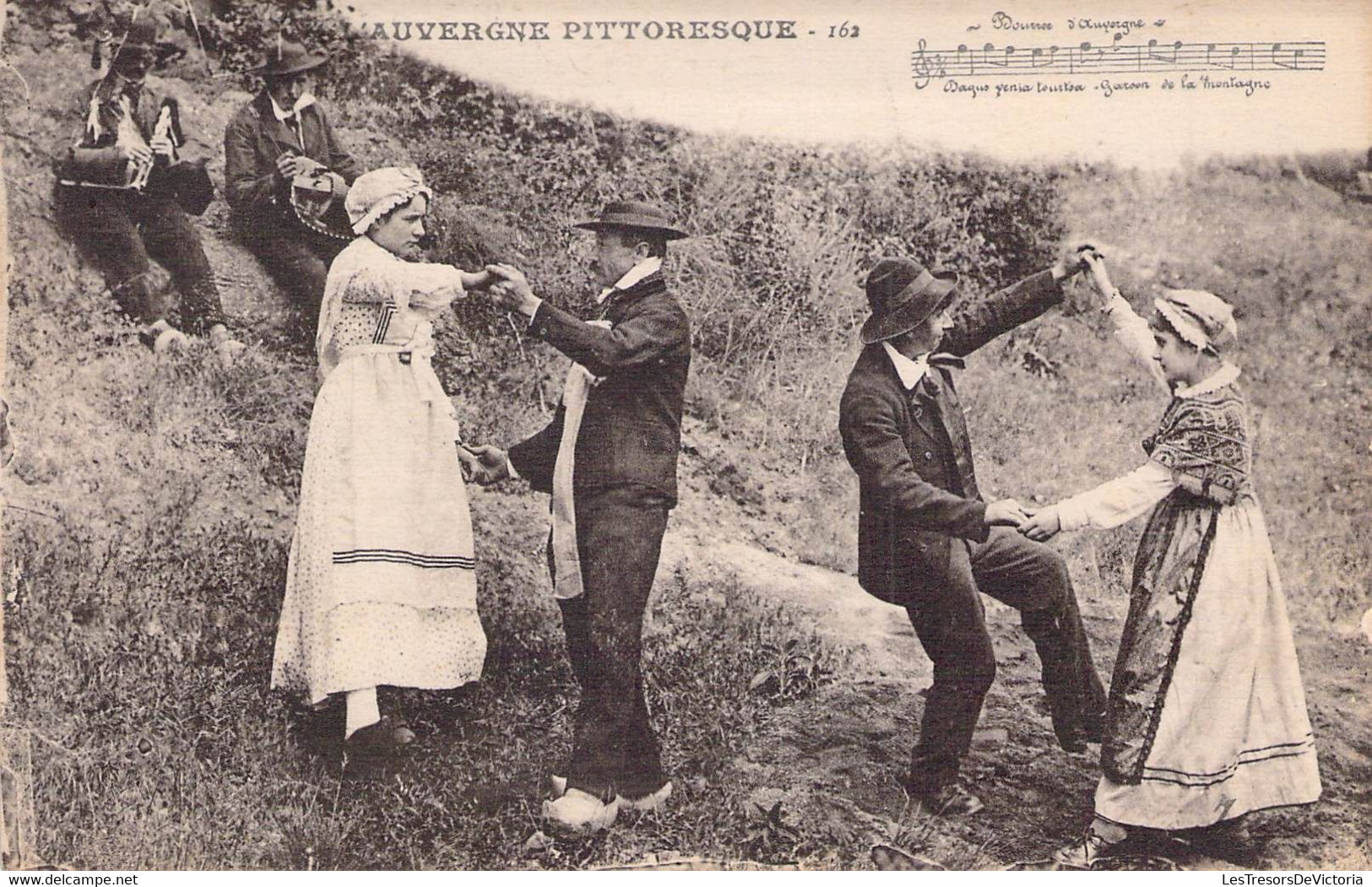 CPA - FOLKLORE - L'Auvergne Pittoresque - 163 - Bourrée D'auvergne - Béguin Vichy - Dans