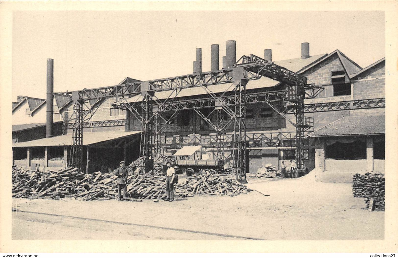 69-VENISSIEUX-LOT DE 19 CARTES -LES USINES BERLIET - USINE INTERIEUR ET EXTERIEUR