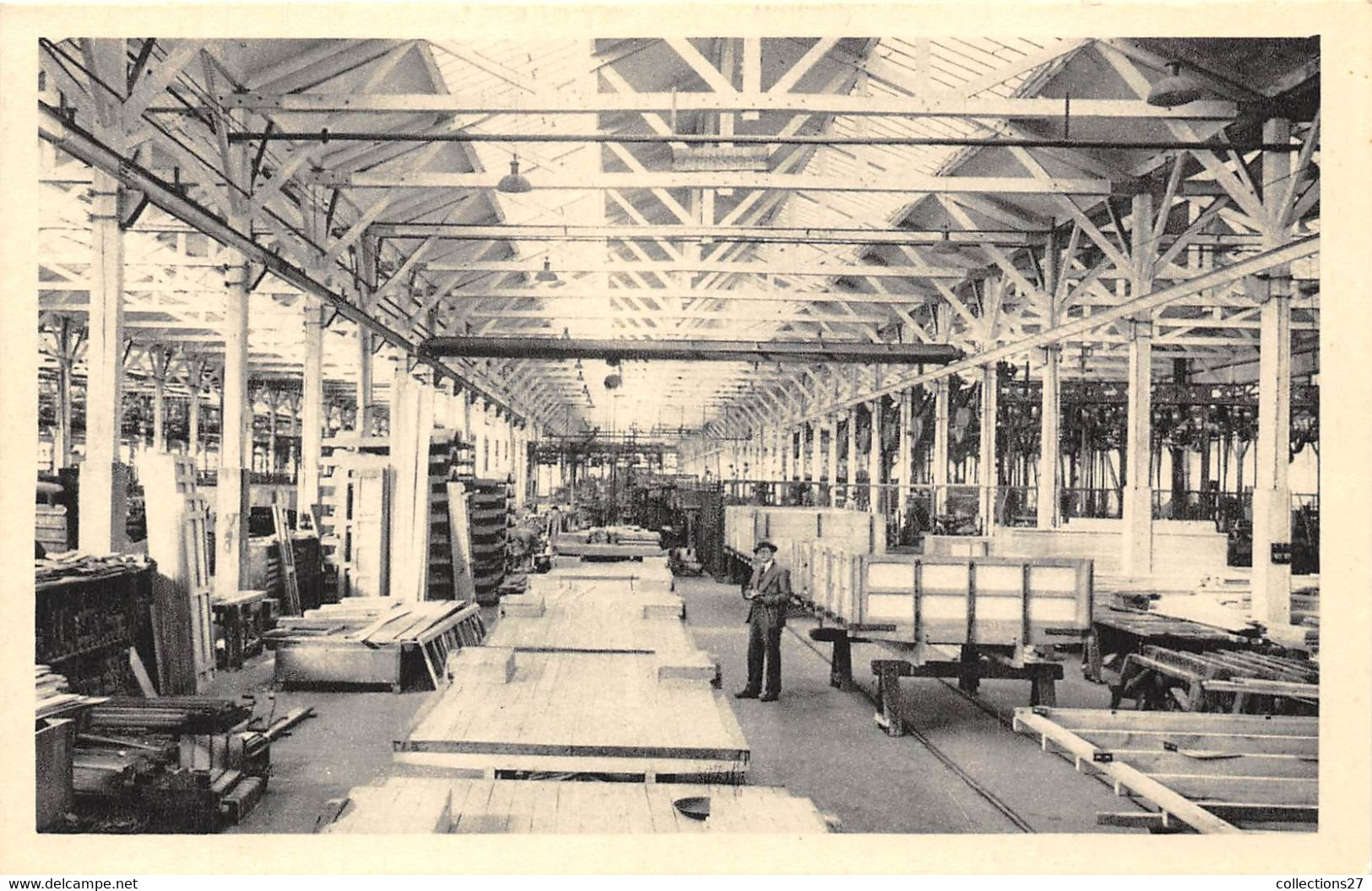 69-VENISSIEUX-LOT DE 19 CARTES -LES USINES BERLIET - USINE INTERIEUR ET EXTERIEUR