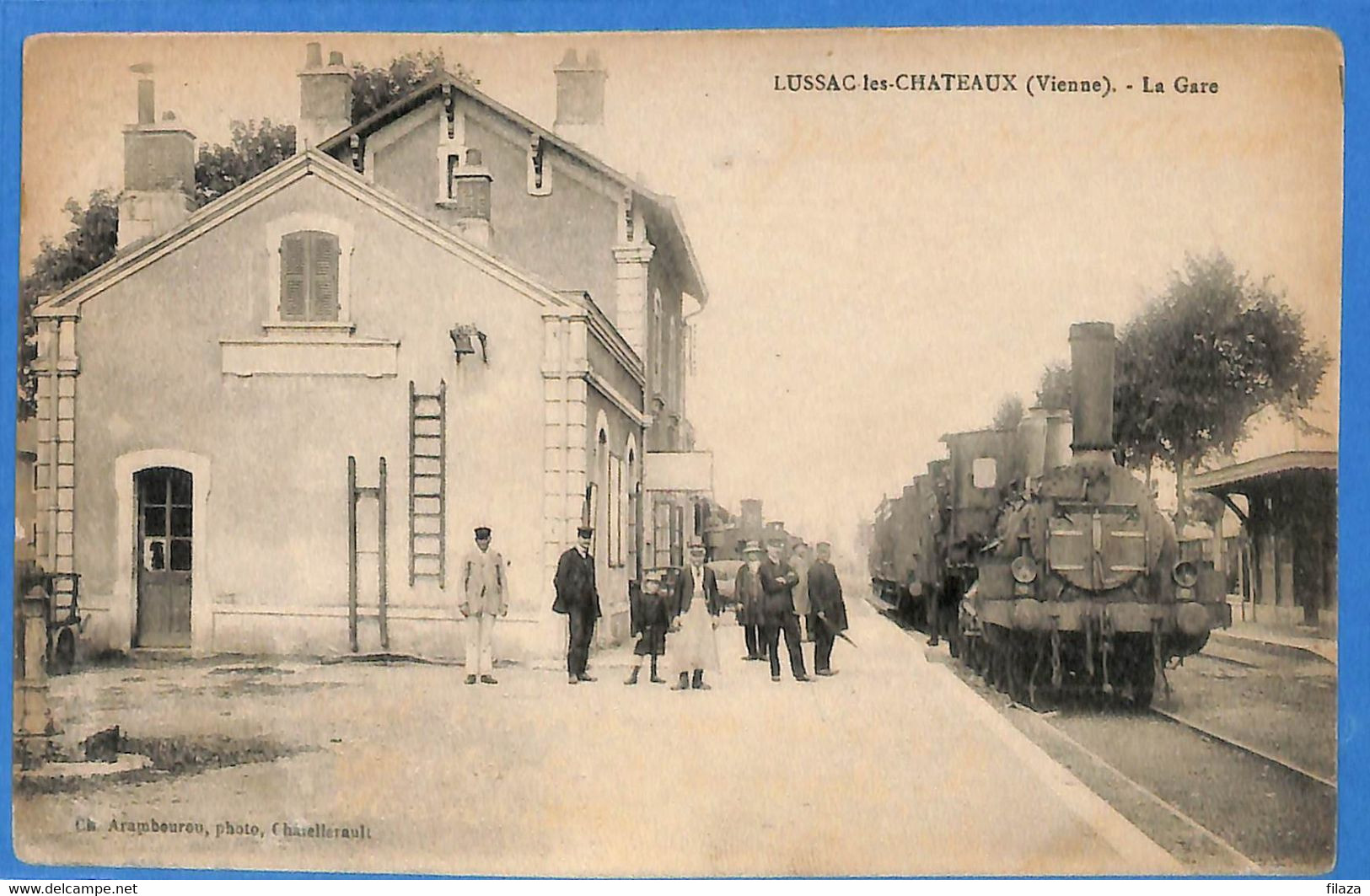 86 - Vienne - Lussac Les Chateaux - La Gare (N10128) - Lussac Les Chateaux
