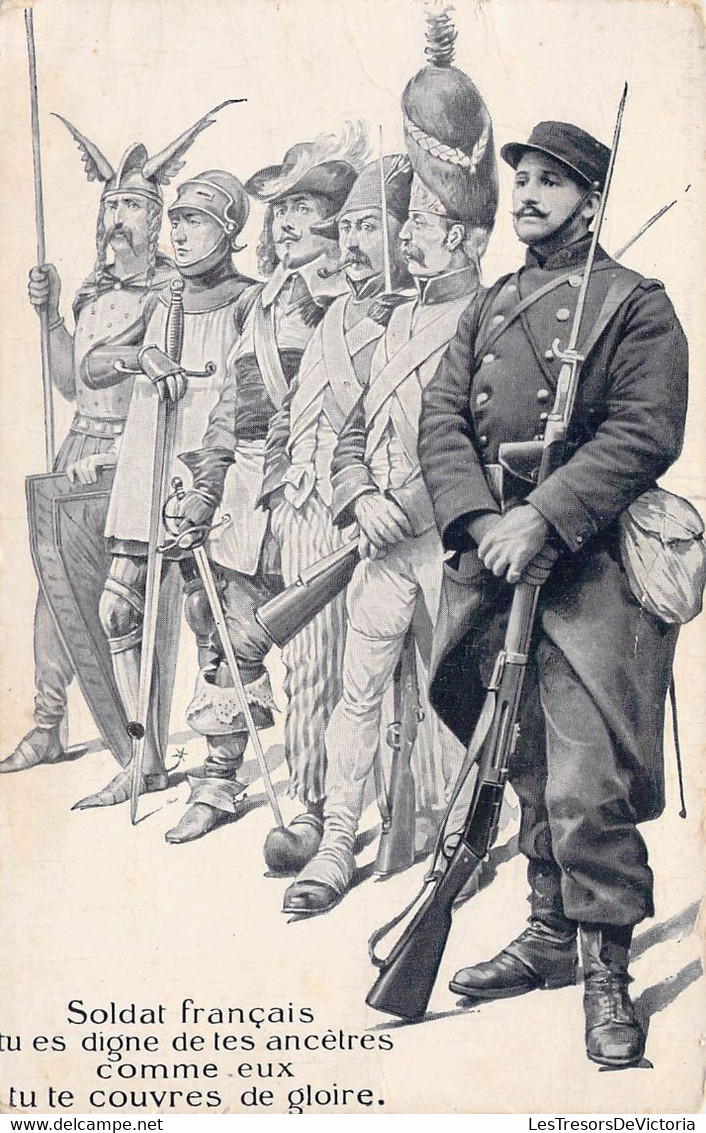 CPA - PATRIOTIQUE - Evolution Du Soldat Français Des Gaulois Jusqu'au Poilu - Patriottisch