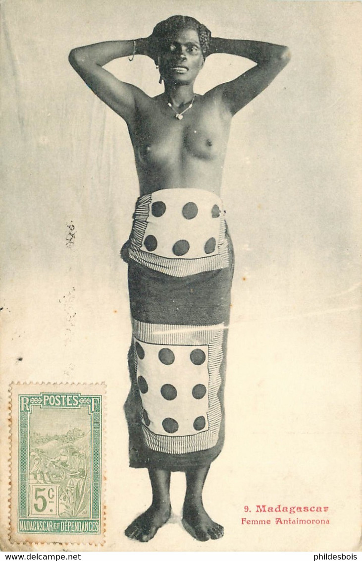 AFRIQUE  MADAGASCAR Femme Antaimorona - Madagascar