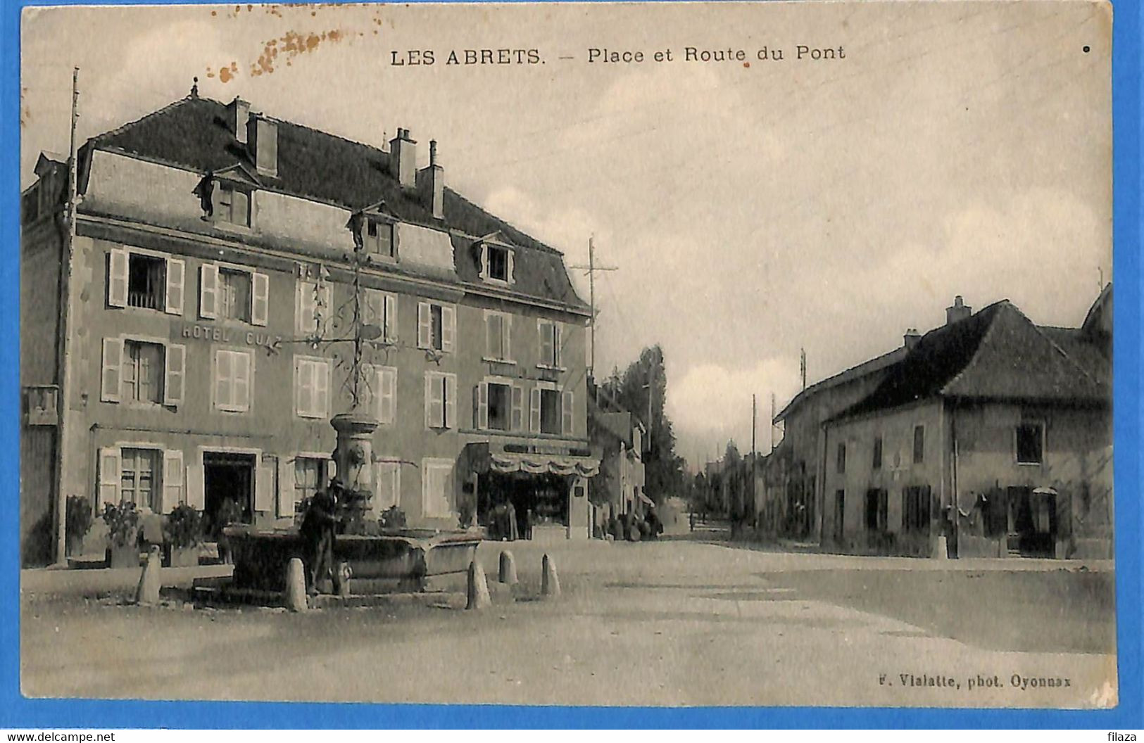 38 - Isère - Les Abrets - Place Et Route Du Pont (N10192) - Les Abrets