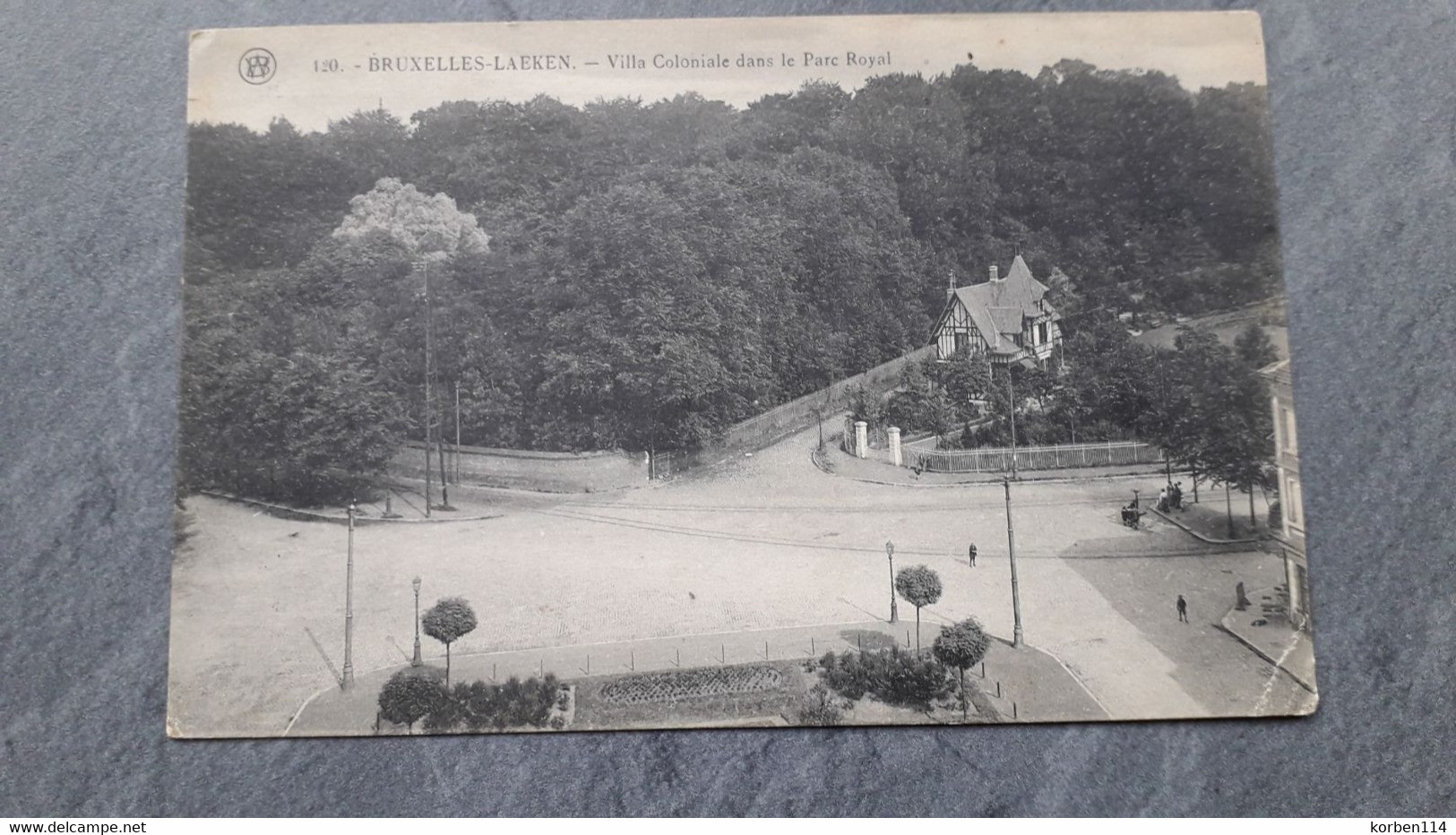 LAEKEN   VILLA COLONIALE DANS LE PARC ROYAL  1928 - Forêts, Parcs, Jardins