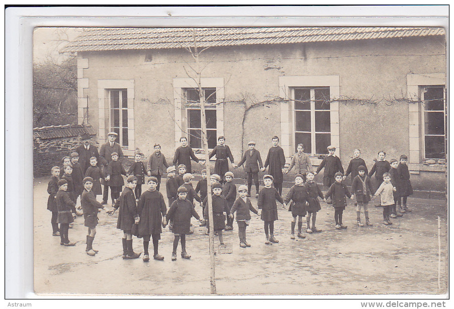 Cpa ( Carte Photo )-18- Preveranges -animée - Ecole En 1929 - Préveranges