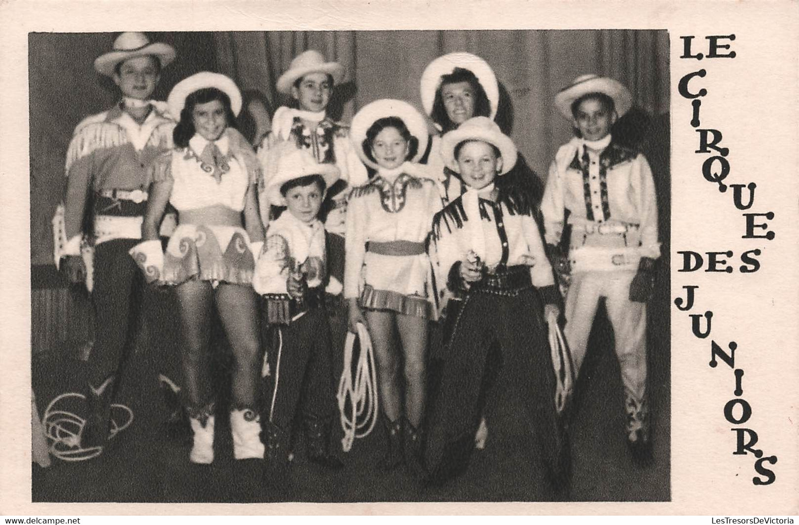 CP Cirque - Le Cirque Des Juniors - Enfants Déguisés En Cowboy - Zirkus