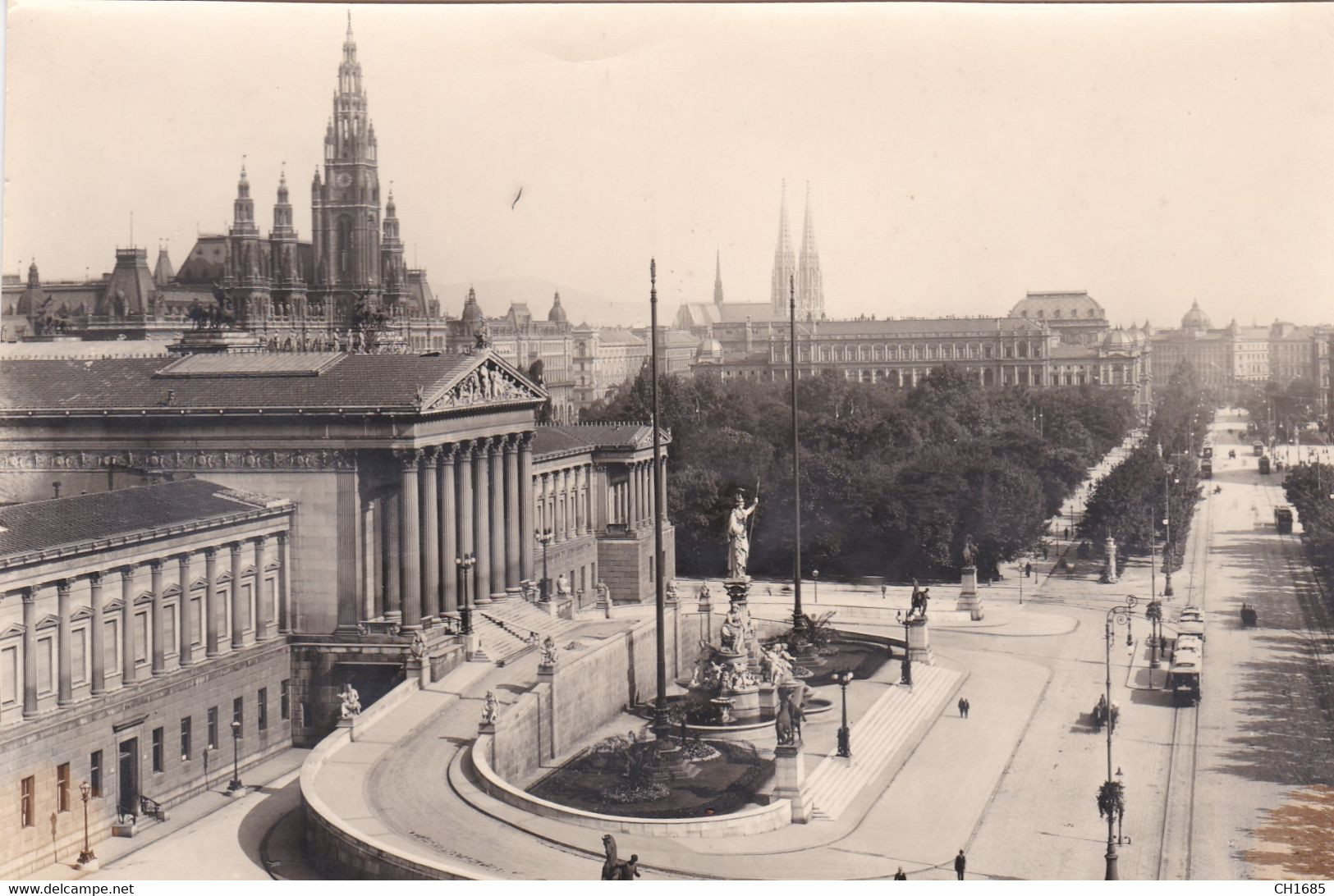 AUTRICHE : VIENNE  : Photo Véritable Le Parlement Et La Cathédrale - Ringstrasse