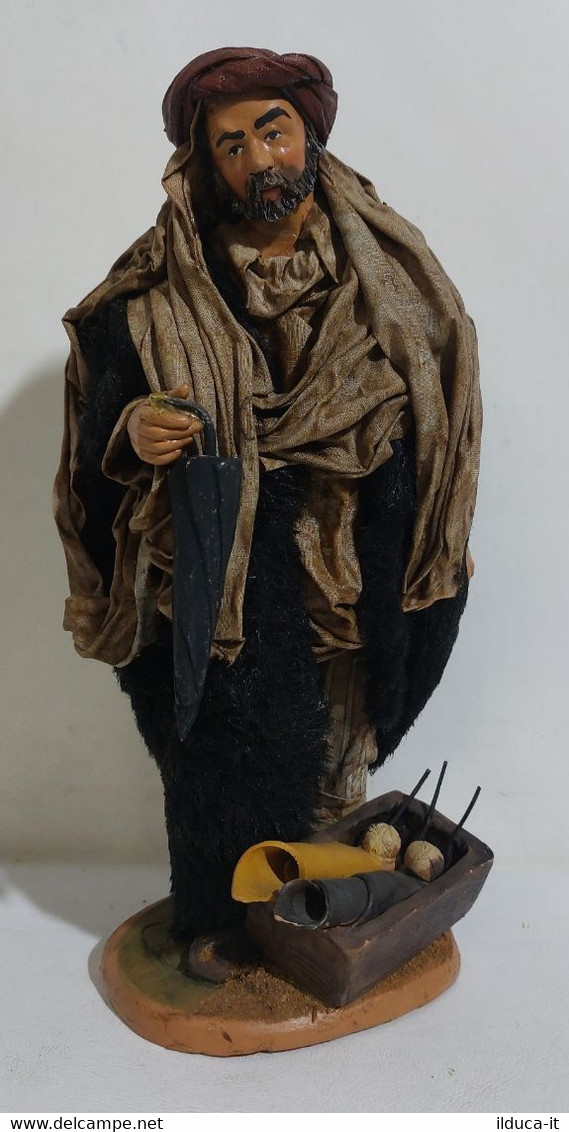 01796 Pastorello Presepe Napoletano - Statuina In Terracotta - Ombrellaio -26 Cm - Nacimientos - Pesebres