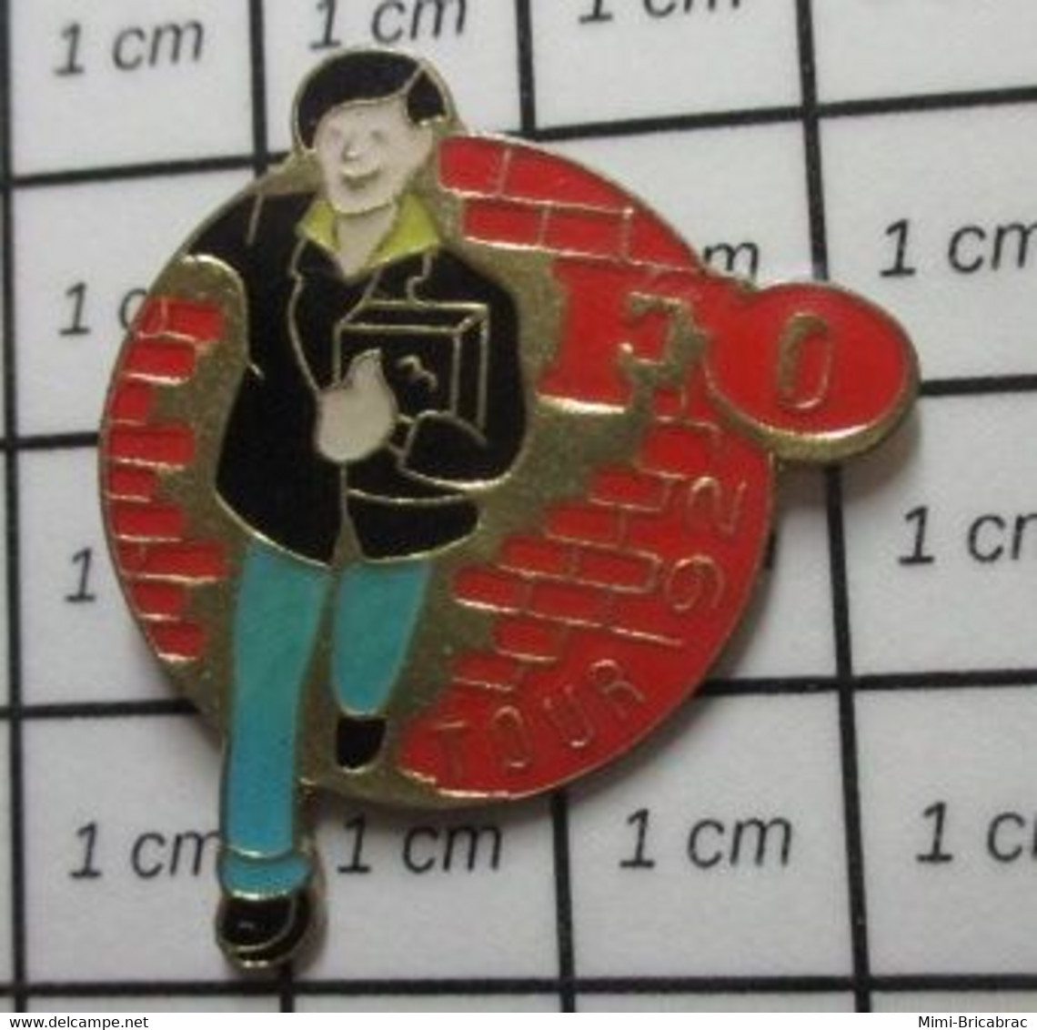 1110 Pin's Pins / Beau Et Rare / THEME : ASSOCIATIONS / SYNDICAT FO FORCE OUVRIERE BLOUSON NOIR - Associations