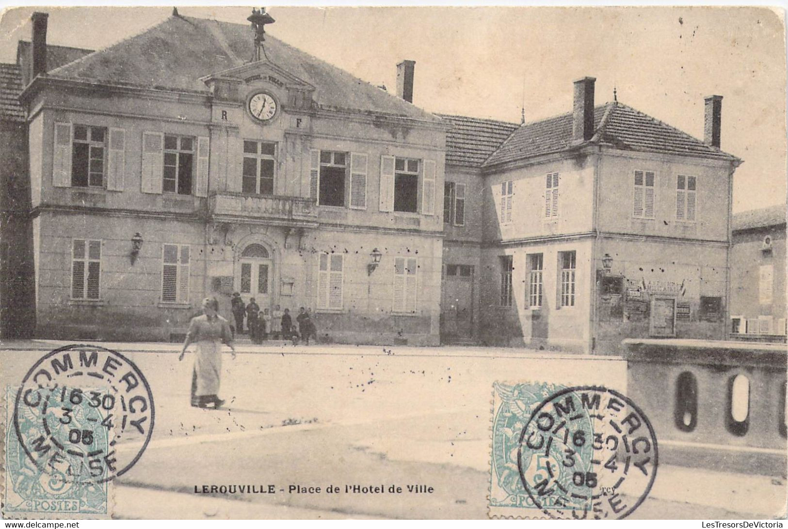 CPA France - Lerouville - Place De L Hotel De Ville - Animée - Horloge - Oblitérée Commercy Et Lomme 1905 - Lerouville