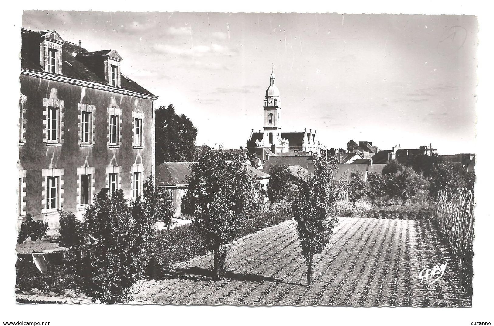 DERVAL - JARDINS De L'ÉCOLE SAINT-JOSEPH  Et L'Église - Vers 1950 - N°2 ARTAUD - VENTE DIRECTE X - Derval