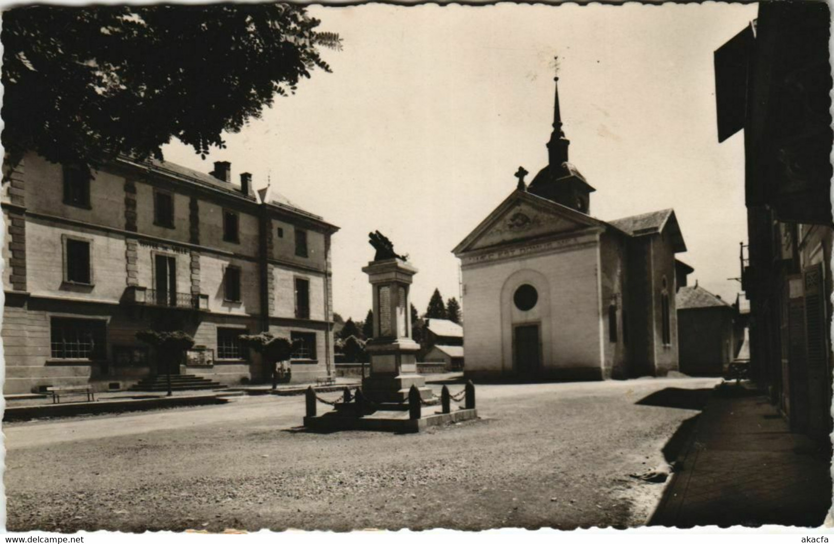 CPA GRESY-sur-ISERE La Place - L'Hotel De Ville - L'Eglise (1193288) - Gresy Sur Isere