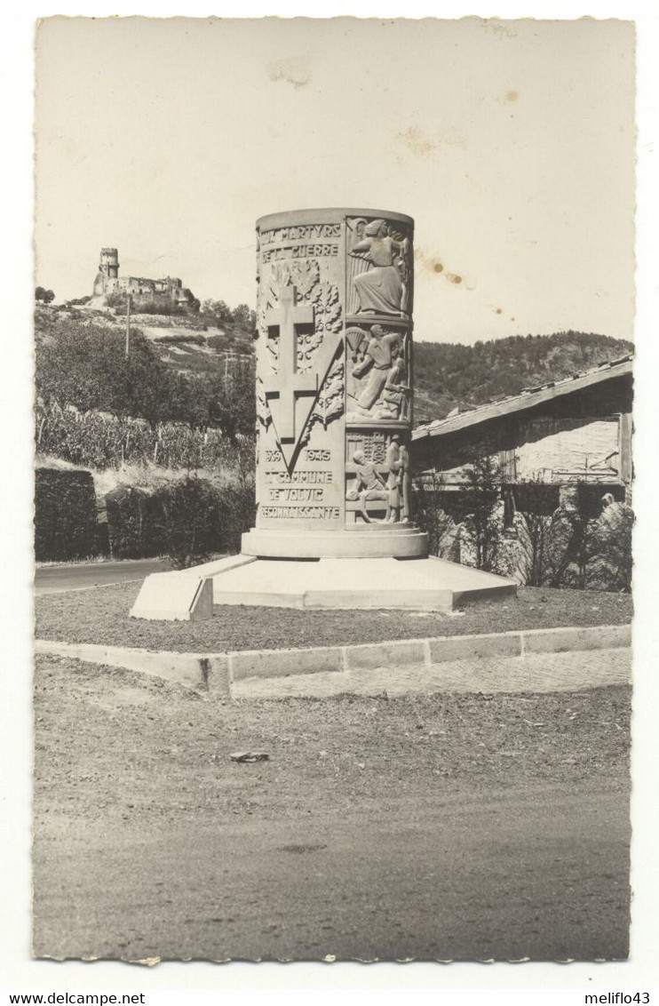 63/ CPSM - Volvic - Le Monument Aux Morts - Volvic