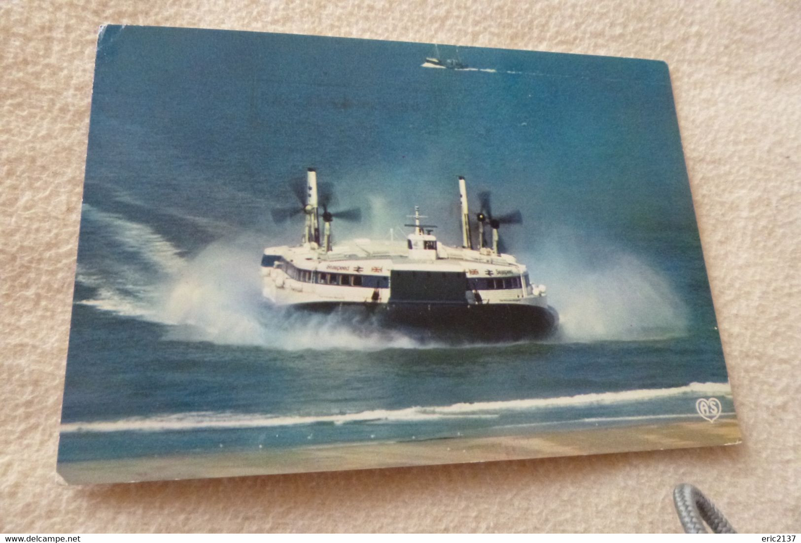 BELLE CARTE "L'HOVERCRAFT SR N 4" .....ENTRE DOUVRES ET LE PORTEL - Hovercrafts