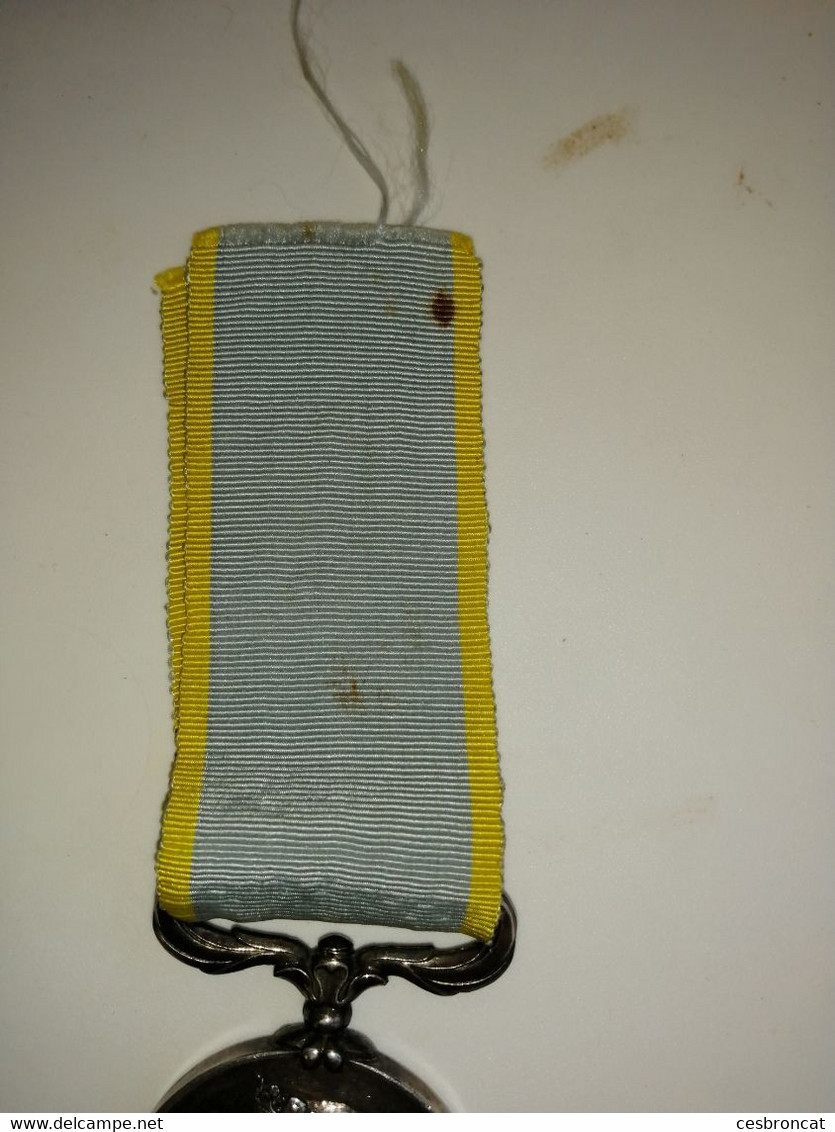 L 27 Médaille Guerre De Crimée 1853 Armée Britannique Bel Aspect(date 1854 Sur Médaille) - Antes De 1871