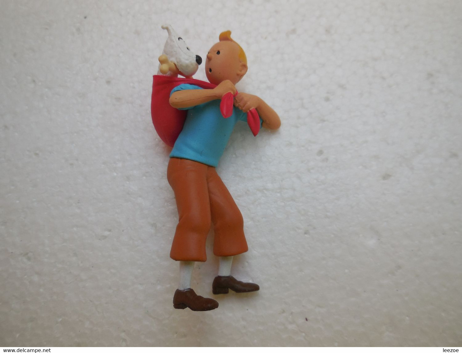 LOT FIGURINES TINTIN, bien regardez les photos.....C2.5.22