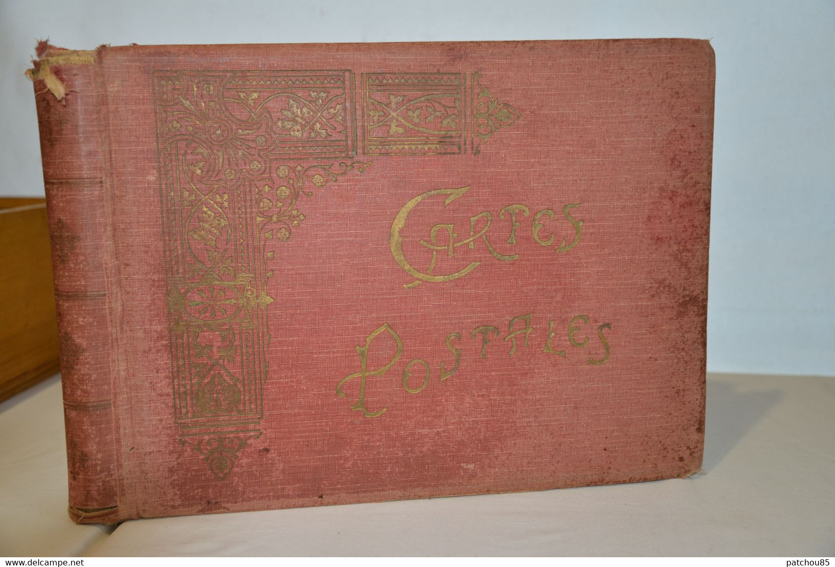Ancien Album Rouge Vide Pour Cartes Postales Anciennes - Albums, Binders & Pages