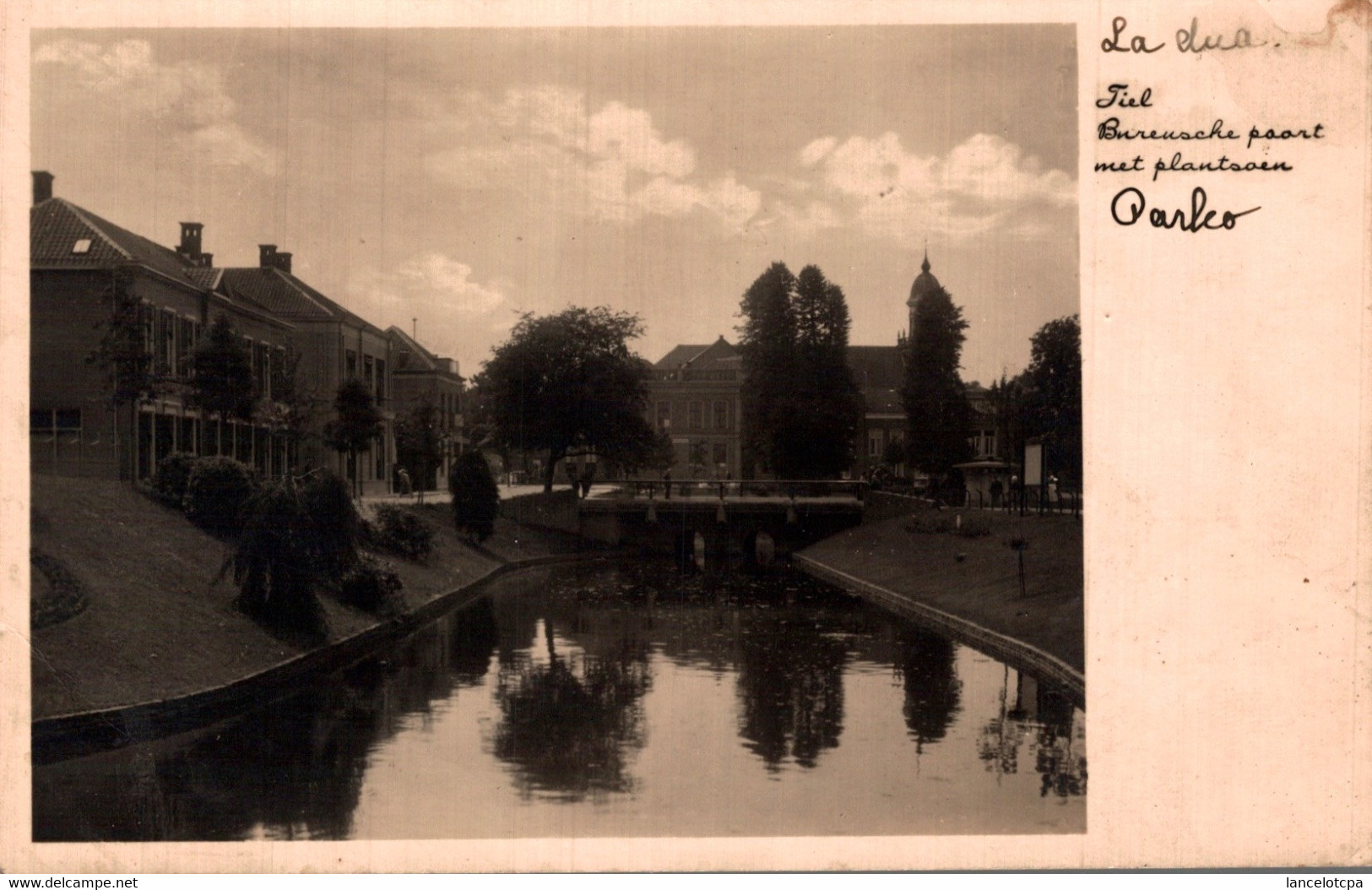 TIEL / BUREUSCHE POORT MET PLANTSOEN - Tiel