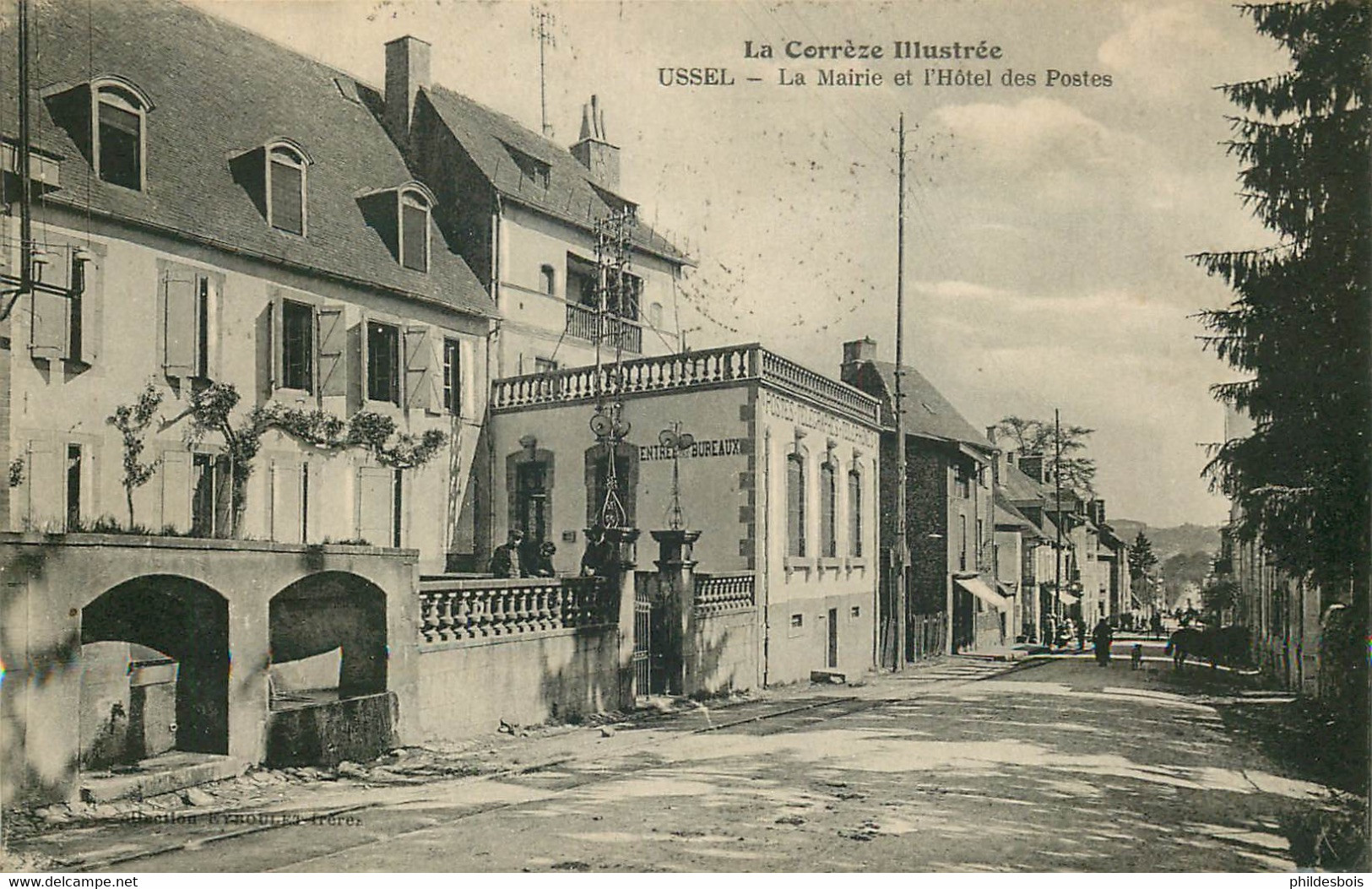 CORREZE  USSEL Mairie Et Hotel Des Postes - Ussel