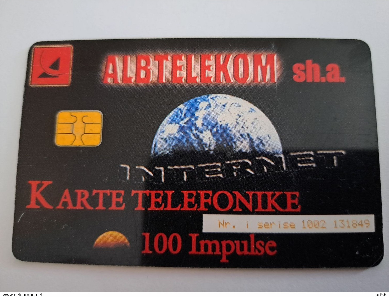 ALBANIA TELEKOMI SHQIPTAR  100 UNITS CHIPCARD / WORLD/GLOBE    /  **11138** - Albanie