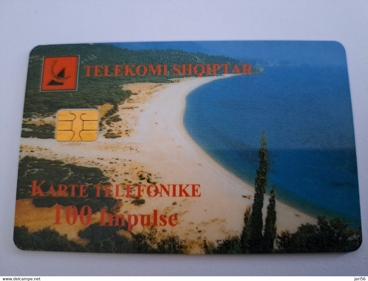 ALBANIA TELEKOMI SHQIPTAR  100 UNITS CHIPCARD / BEACH    /  **11139** - Albanie