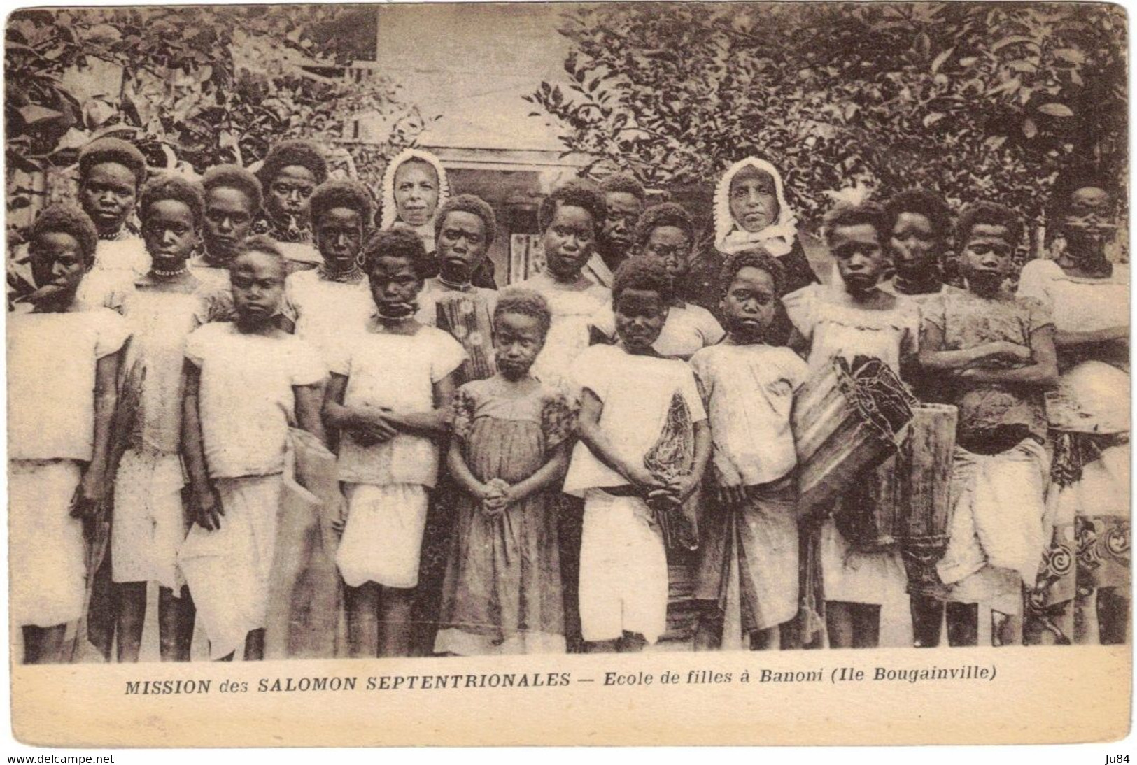 Océanie - Salomon - Banoni - Mission Des Salomon Septentrionales - École De Filles à Banoni (ile Bougainville) - Vierge - Solomon Islands