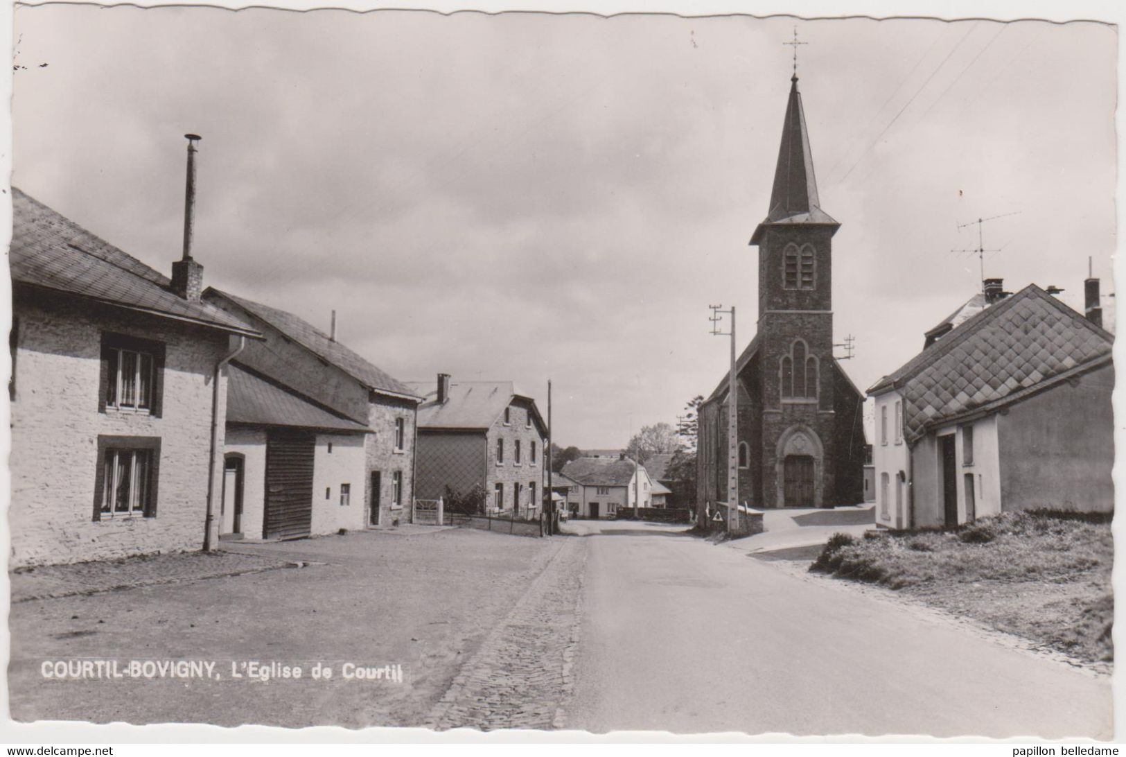 COURTIL -BOVIGNY , L'Eglise De Courtil - Gouvy