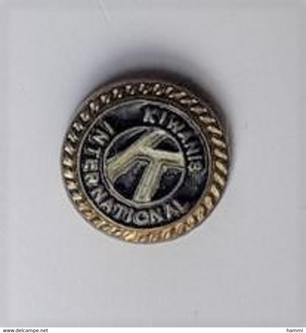 B182 Pin's KIWANIS INTERNATIONAL Tout Petit Pin's Achat Immédiat - Associations