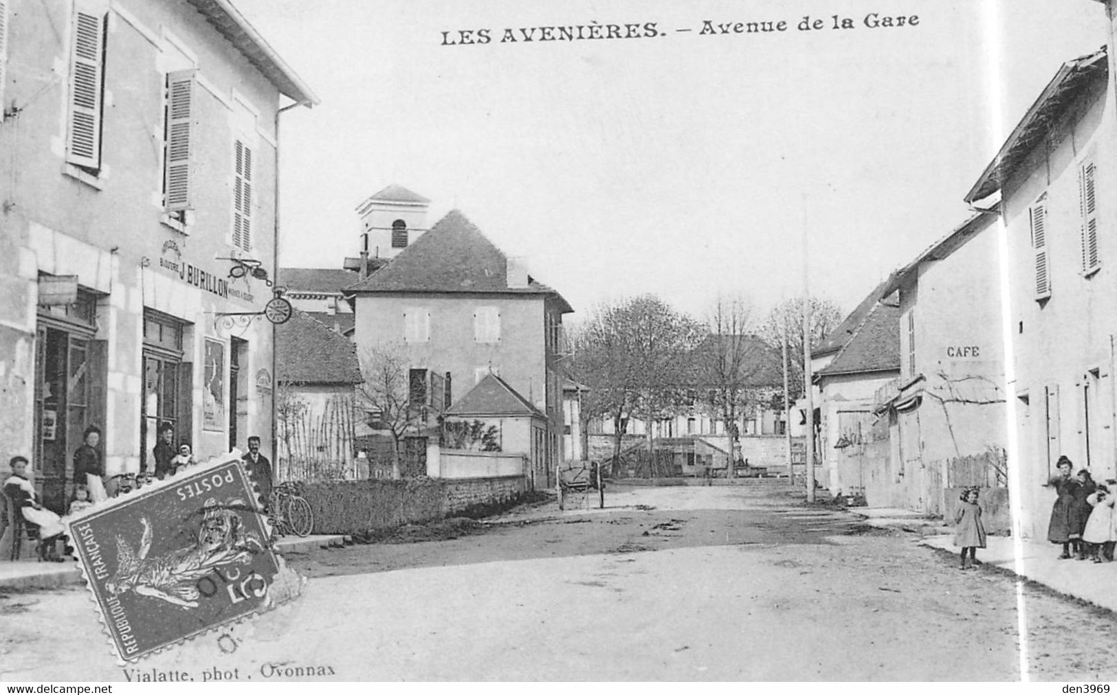 Les AVENIERES (Isère) - Avenue De La Gare - Horlogerie-Bijouterie J. Burillon - Les Avenières